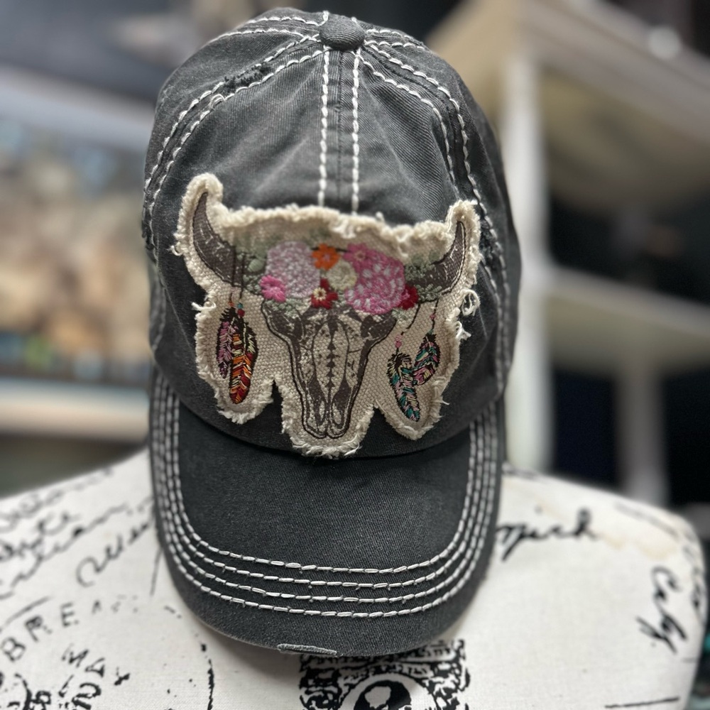 KBETHOS Vintage Black Cap with Floral Bull Skull Patch